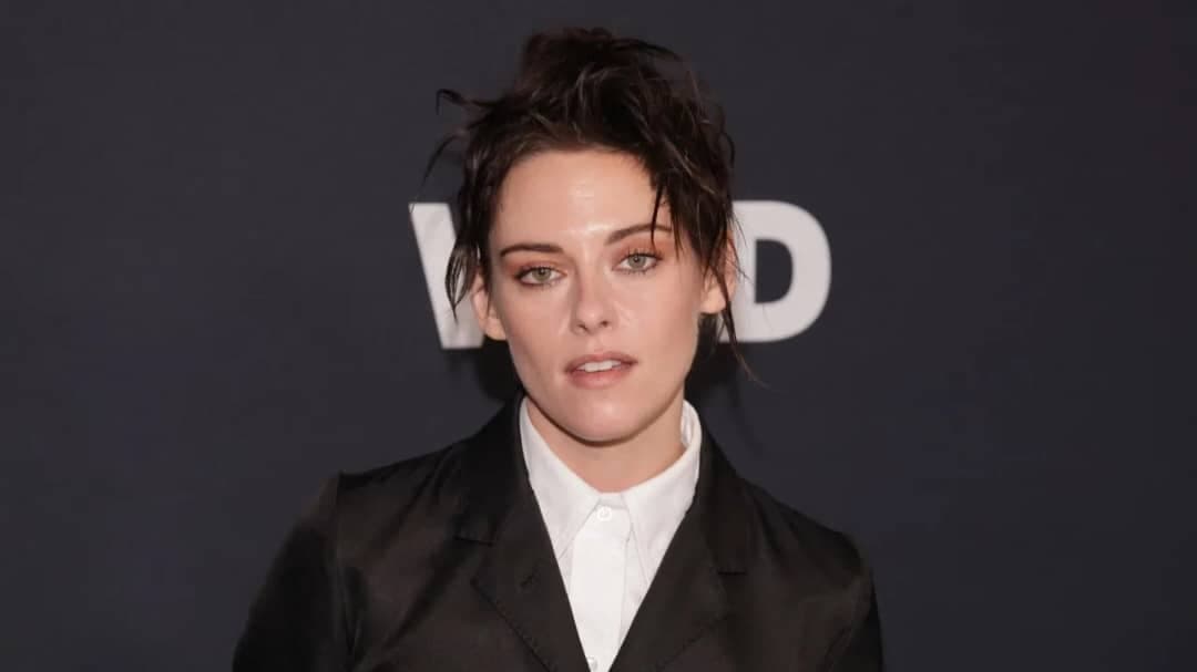 تصريح غير متوقع يضع كريستين ستيوارت في مرمى الجدل