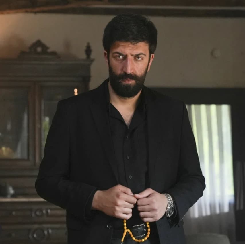 حالة طارئة لبطل مسلسل "حلم أشرف" رمضان تيتيك تستنفر الجمهور