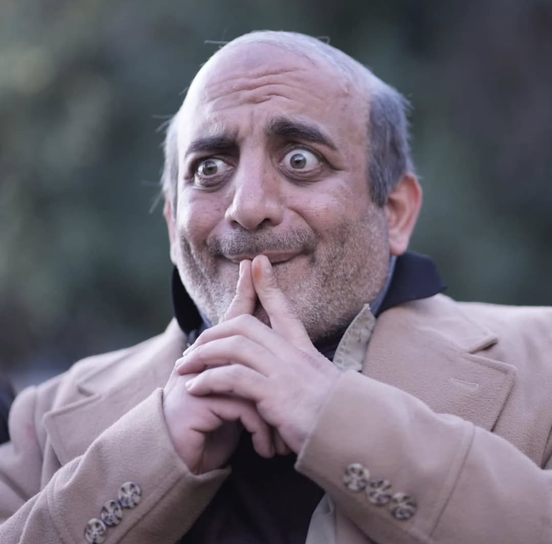 وسيم قزق يكشف خفايا “مشمش” في “مولانا”