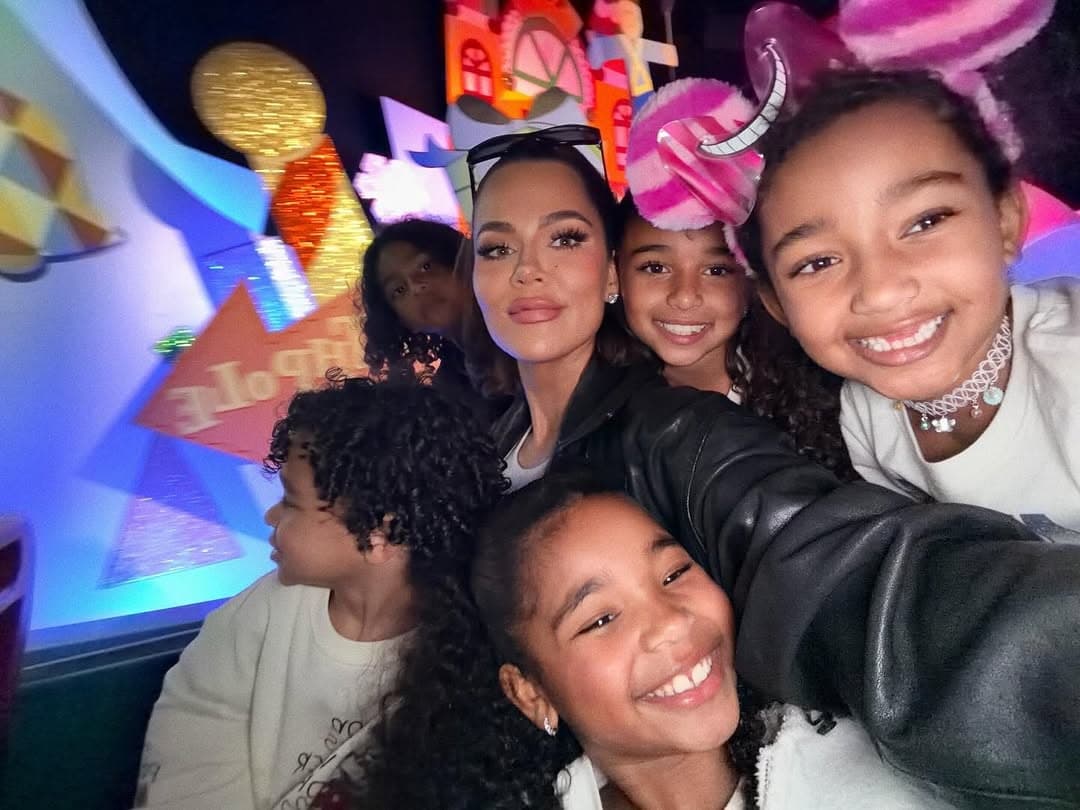كلوي كارداشيان تضع خطاً أحمر أمام السوشال ميديا لأطفالها