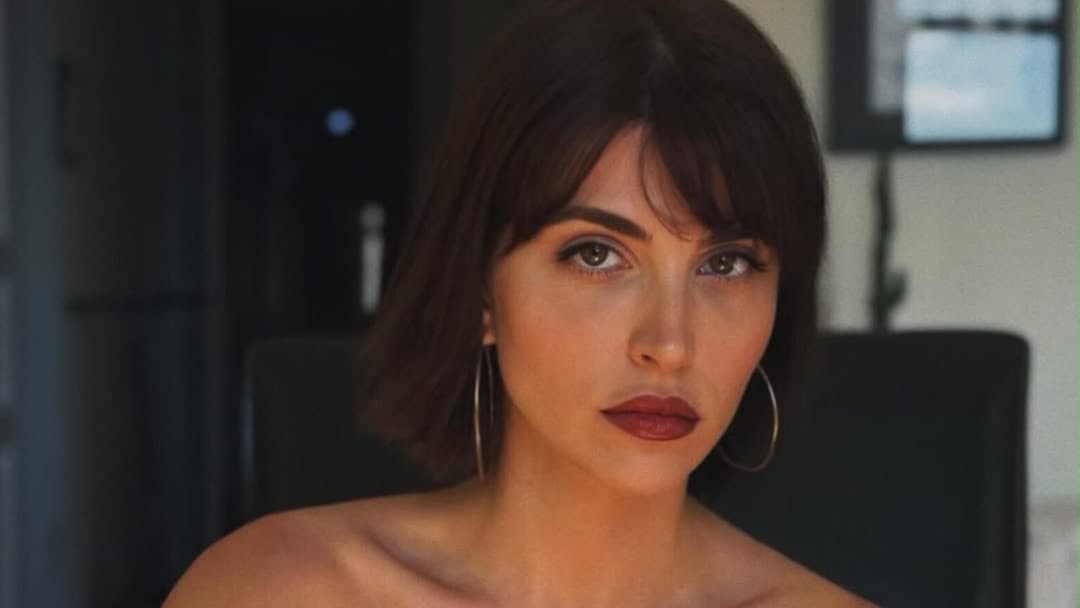 بيزا غومولجينه تنضم إلى بوراك أوزجيفيت في بطولة مسلسل «حيث تشرق الشمس»