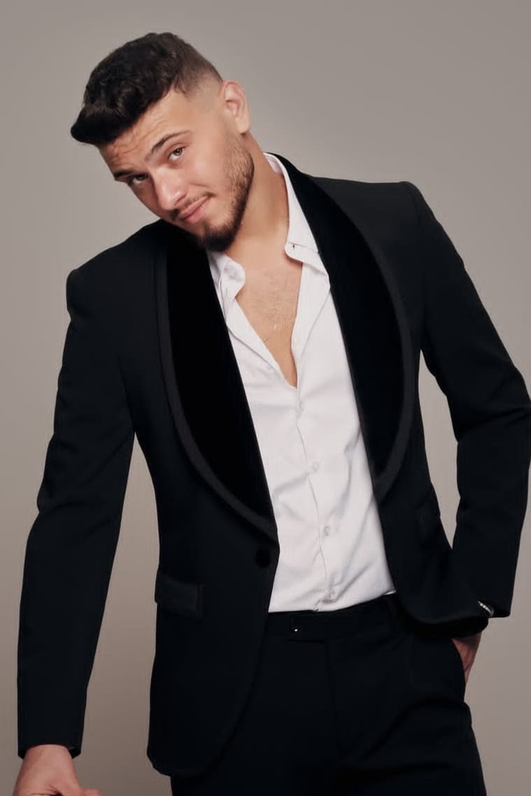 الشامي يفاجئ الجمهور بقرار تأجيل ألبومه الأول