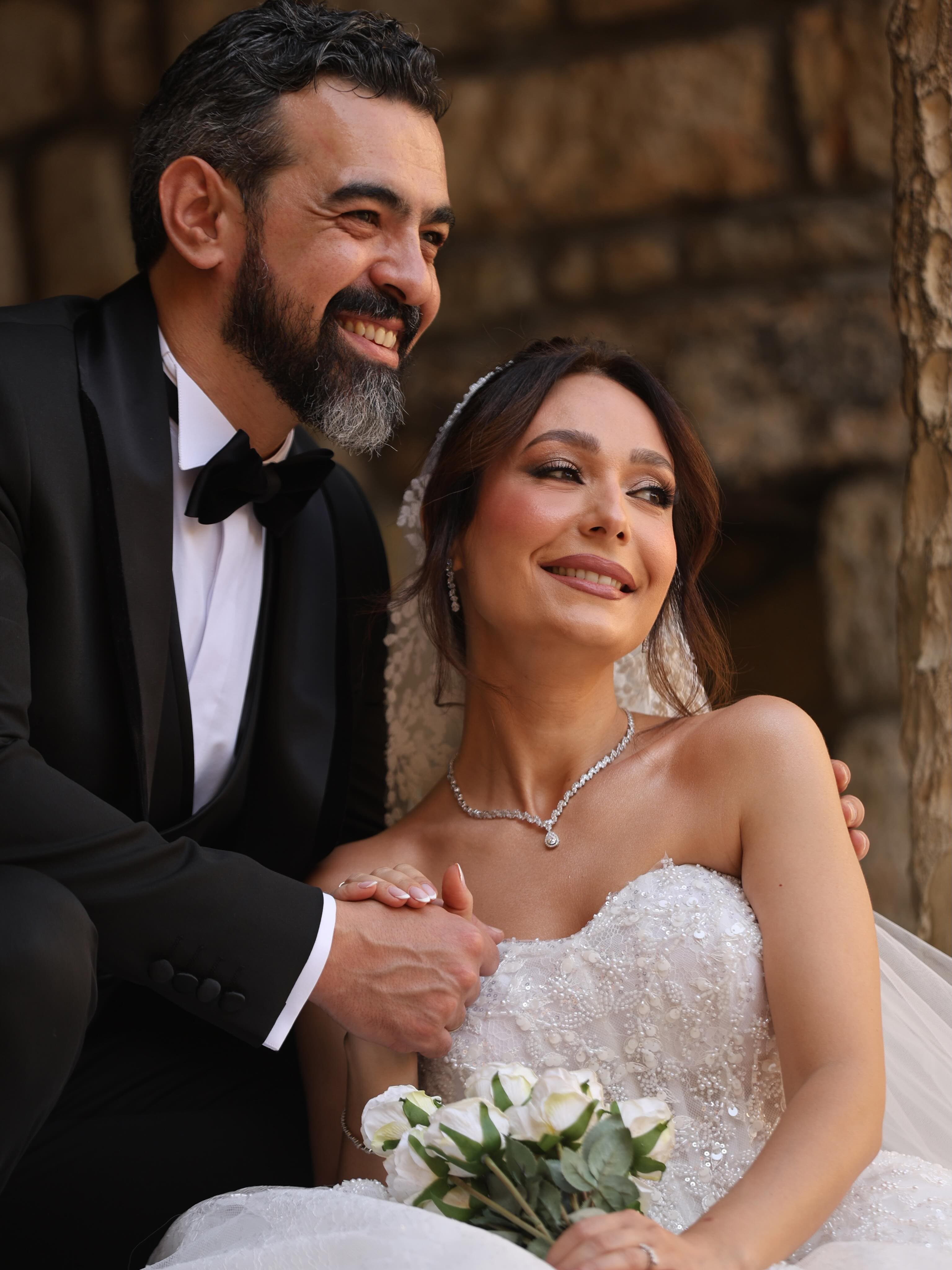 رنا كرم تنشر الصور الأولى من جلسة تصوير زفافها